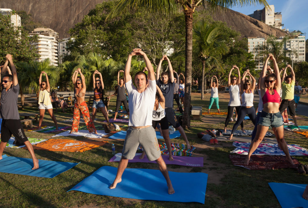 Outdoor Yoga Class in Tropical Setting