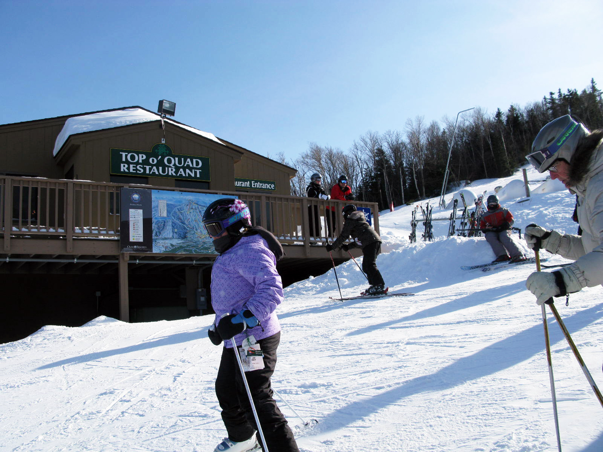 5 Top New England Ski Resorts for Families Wherever Family