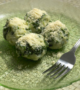 Spinach dumpling appetizer 