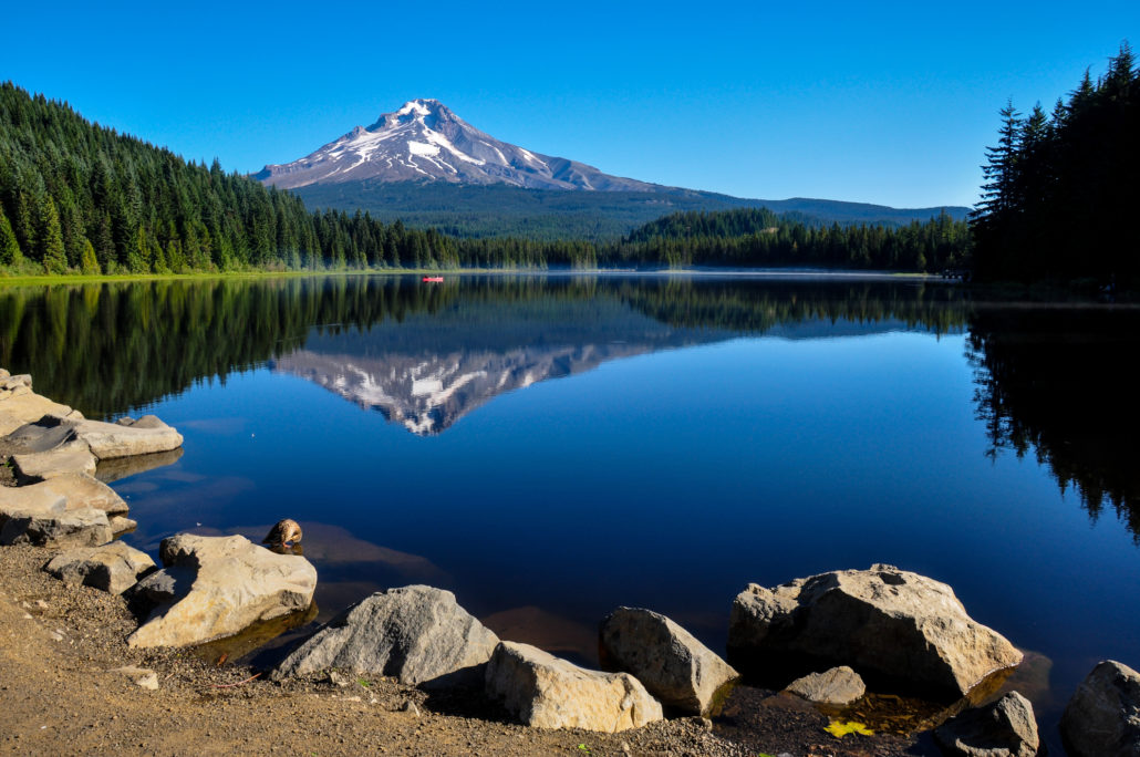 Trillium Lake with Mount Hood, Oregon in the Distance