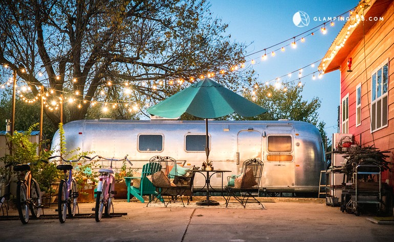 Glamping Hub - Quirky 1972 Vintage Airstream Rental with a Fireplace just Outside of Dallas, Texas