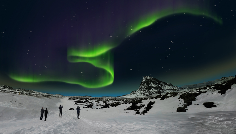 Aurora Borealis, Iceland © Dgmate | Dreamstime.com