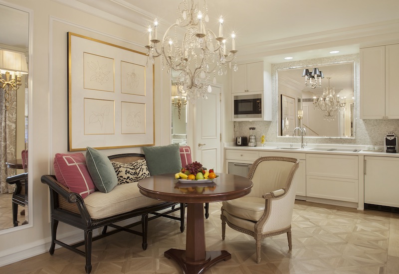 Villa Suite, Dining and Kitchen. Photo: Peninsula Beverly Hills