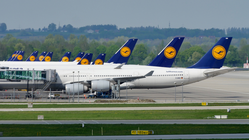 Lufthansa Airplanes